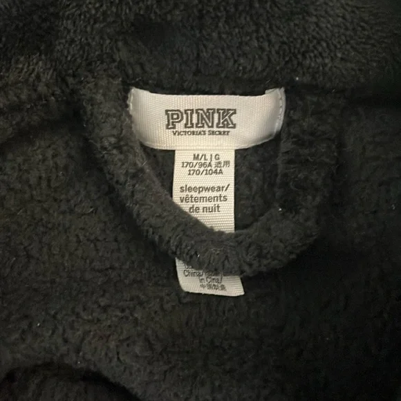 PINK Robe - Picture 3 of 5